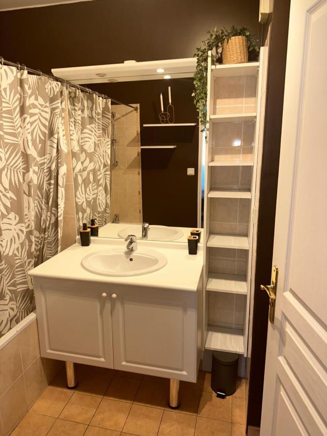 Superbe appartement tout équipé avec parking. Marsiglia Esterno foto