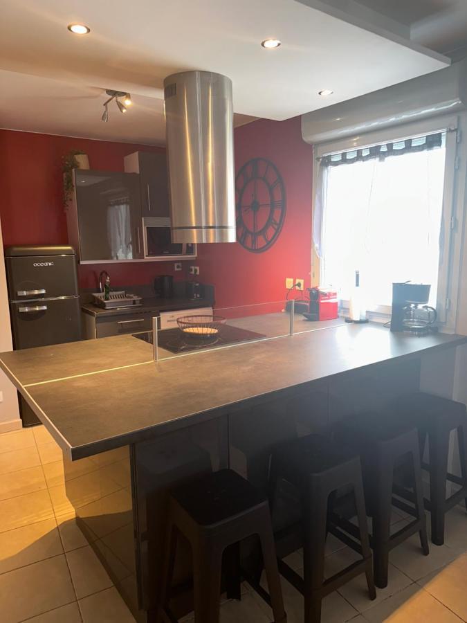 Superbe appartement tout équipé avec parking. Marsiglia Esterno foto