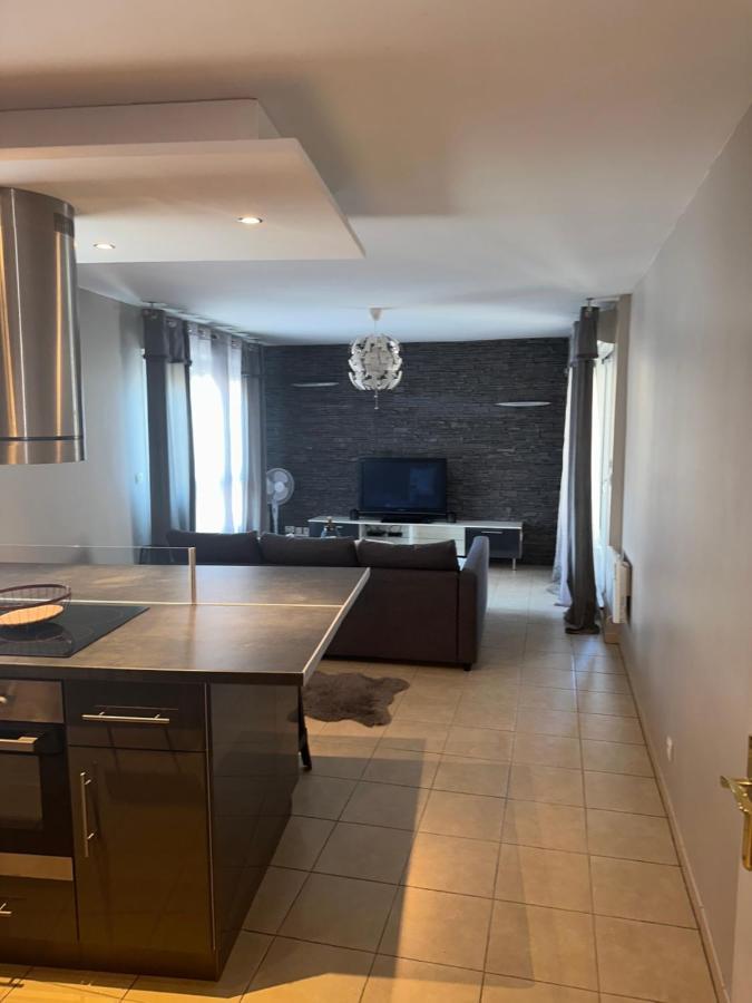 Superbe appartement tout équipé avec parking. Marsiglia Esterno foto